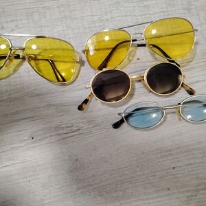 DKNY Men's Sunglasses Set - Yellow, Brown, Blue